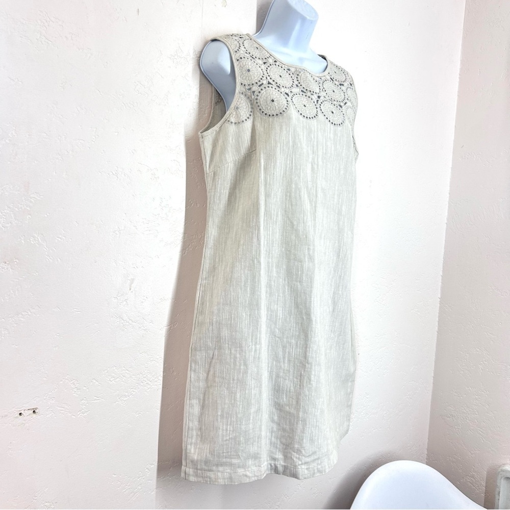 Dana Buchman Linen Blend Sleeveless Cream Eyelet Yoke Shift Dress Size 12 NWOT - Picture 3 of 11